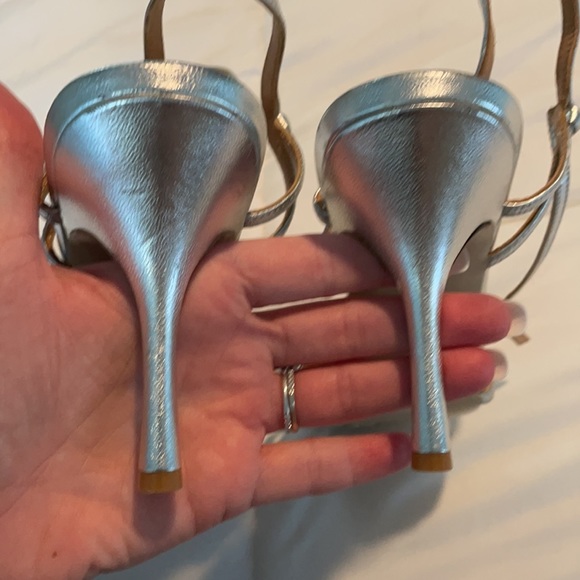 Badgley Mischka strappy sandals - Picture 9 of 10